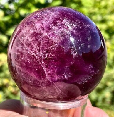 Sehr seltene Violette Fluorit Kugel mit Fantastischem Glanz