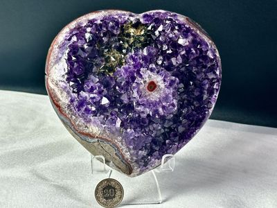 Grosses Amethyst Herz mit Fantastischem Stalaktit Uruguay