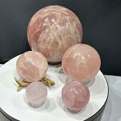 Rosenquarz Kugel