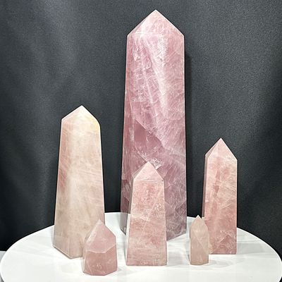 Rosenquarz Obelisk oder Obelisken
