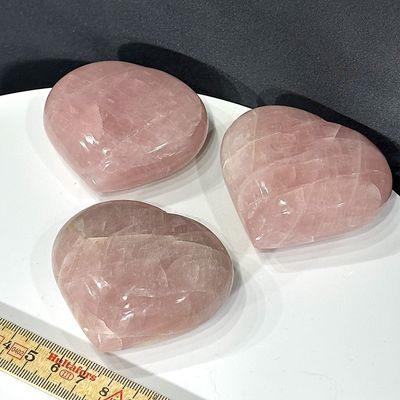 ​Rosenquarz Herz ca. 60 x 60 x 27 mm dick