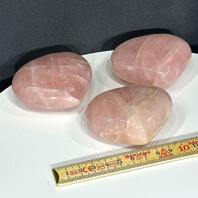 ​Rosenquarz Herz ca. 70 x 60 x 27 mm dick