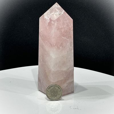 ​Rosenquarz Obelisk ca: 36.7 x 34.4 x 118 mm