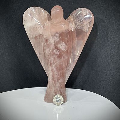 Grosser Rosenquarz Engel 18,9 cm