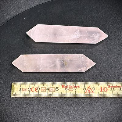 ​Rosenquarz Massagestab 93 mm