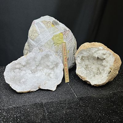 Quarz Geode Marokko 8.6 KG Kg ungeöffnet mit Bruchstelle
