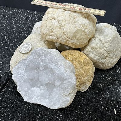 Quarz Geode Marokko 690 - 800 Gramm  Geschlossen