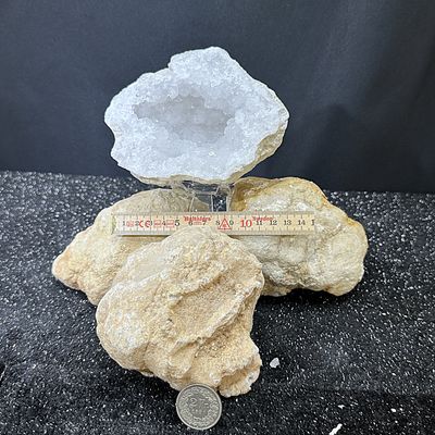 Quarz Geode Marokko 1 - 1.2 Kg  Geschlossen