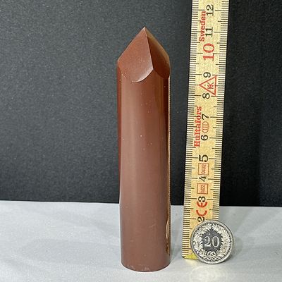 Rote Jaspis Spitze ca: höhe 11.5 cm Durchmesser 24.3 mm