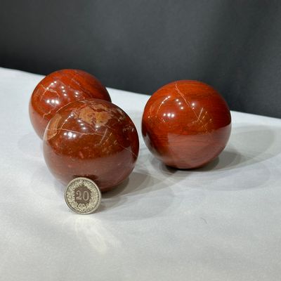Roter Jaspis Kugel ca. 56 mm