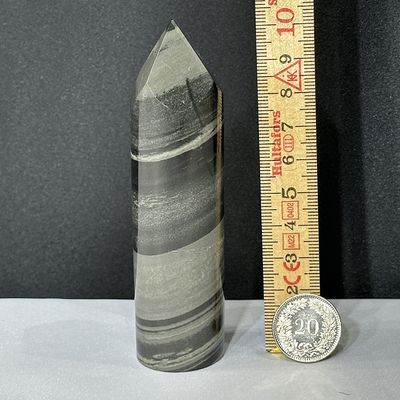 Schwarzer Jaspis Spitze ca: höhe 10.4cm Durchmesser 27.4 mm