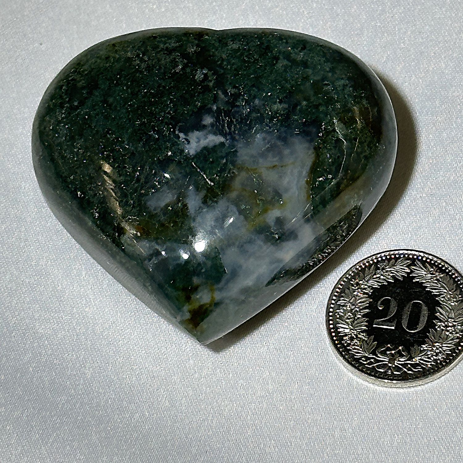 Grüner Achat Herz 51  x 47 mm