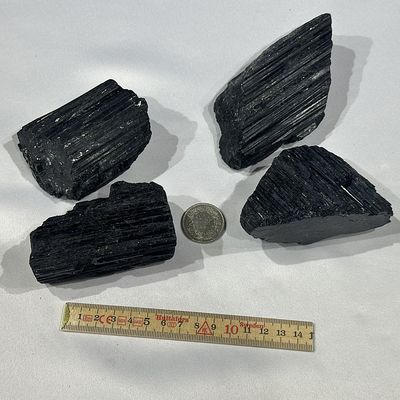 Schwarzer Turmalin Schörl 300 - 399 Gramm