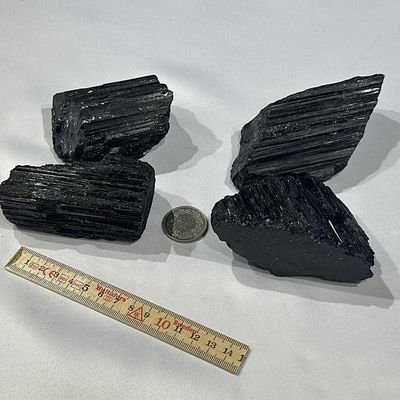 Schwarzer Turmalin Schörl 300 - 399 Gramm