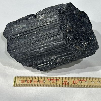 Schwarzer Turmalin Schörl  1710 Gramm