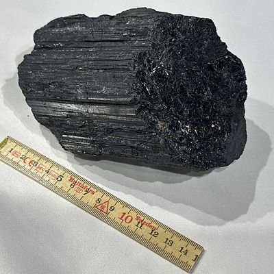 Schwarzer Turmalin Schörl  1710 Gramm