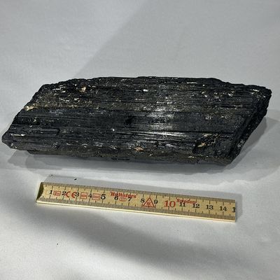 Schwarzer Turmalin Schörl   1570 Gramm