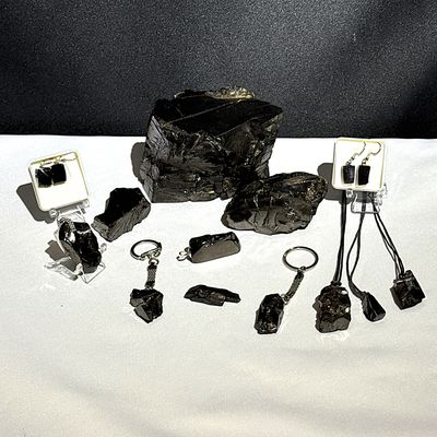 Edelschungit / Edel-Schungit /