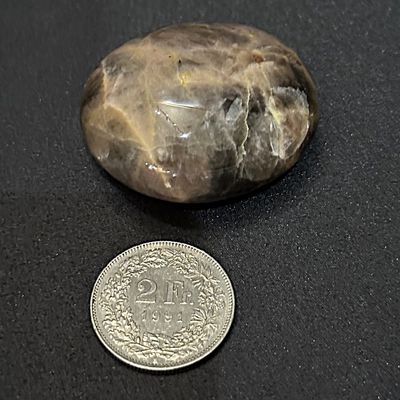 Mondstein Seifenstein braun Schwarz 48 x 41 x 26 mm