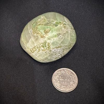 Mondstein Seifenstein Grün 62 x 57 x 32 mm