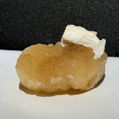 Scolecit auf Stilbit Matrix Scolecit auf Stilbit Matrix