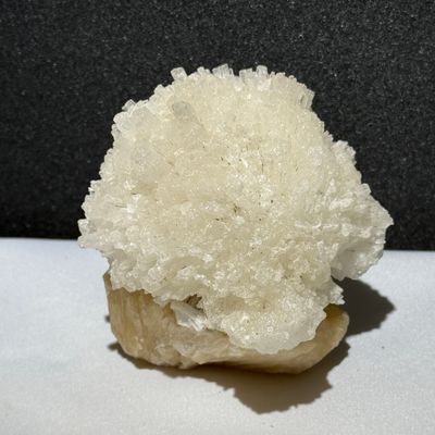 Scolecit Kugel auf Stilbit Matrix