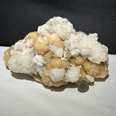 Grosser Scolecit auf Stilbit Matrix Grosser Scolecit auf Stilbit Matrix