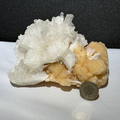 Grosser Scolecit auf Stilbit Matrix Grosser Scolecit auf Stilbit Matrix