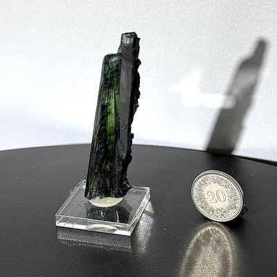 Fantastischer Flaschengrüner Vivianit 62 ct