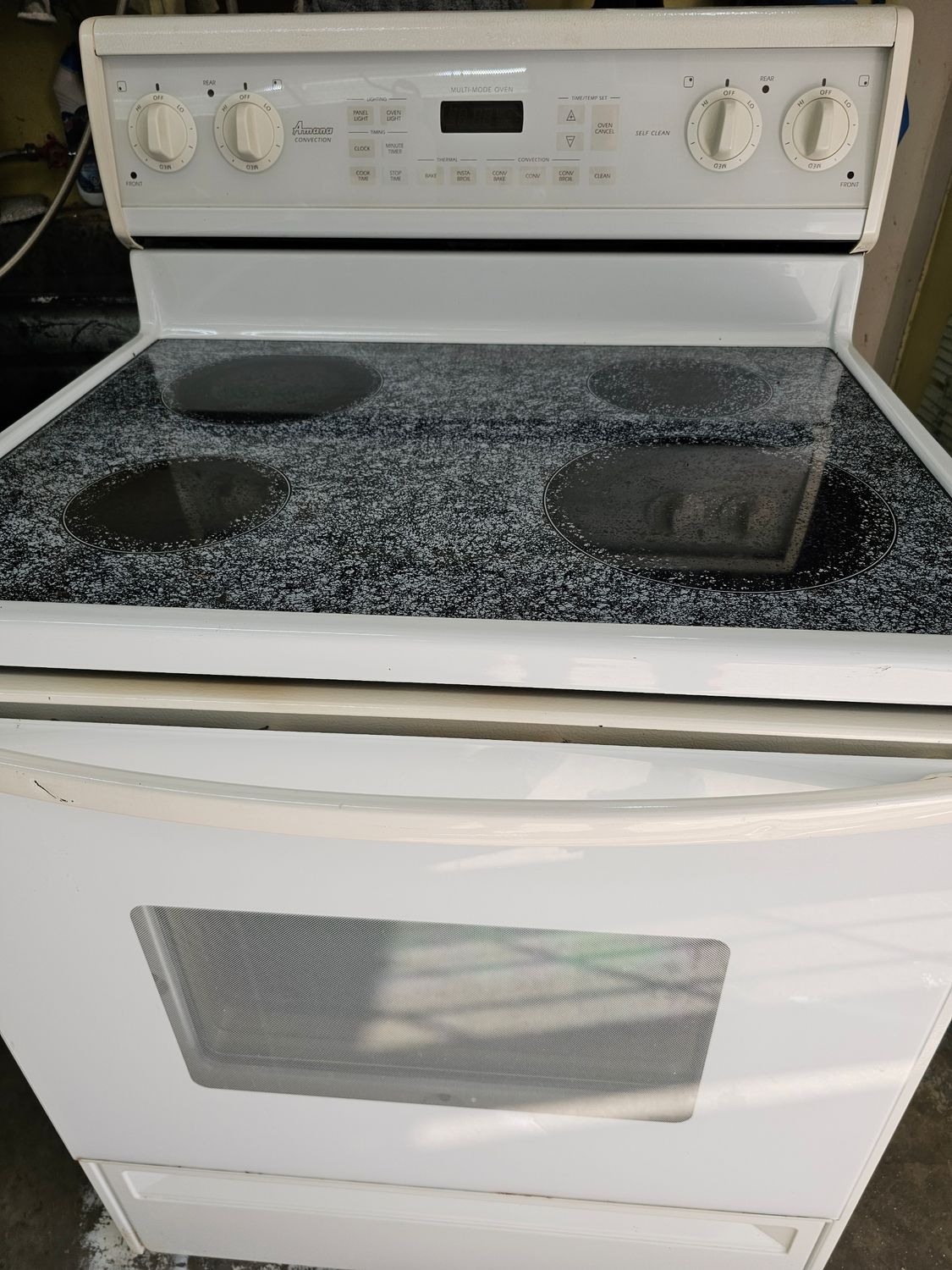 Cuisinière vitrocéramique  convection Amana  TAXES INCLUSES GARANTIE 6 MOIS