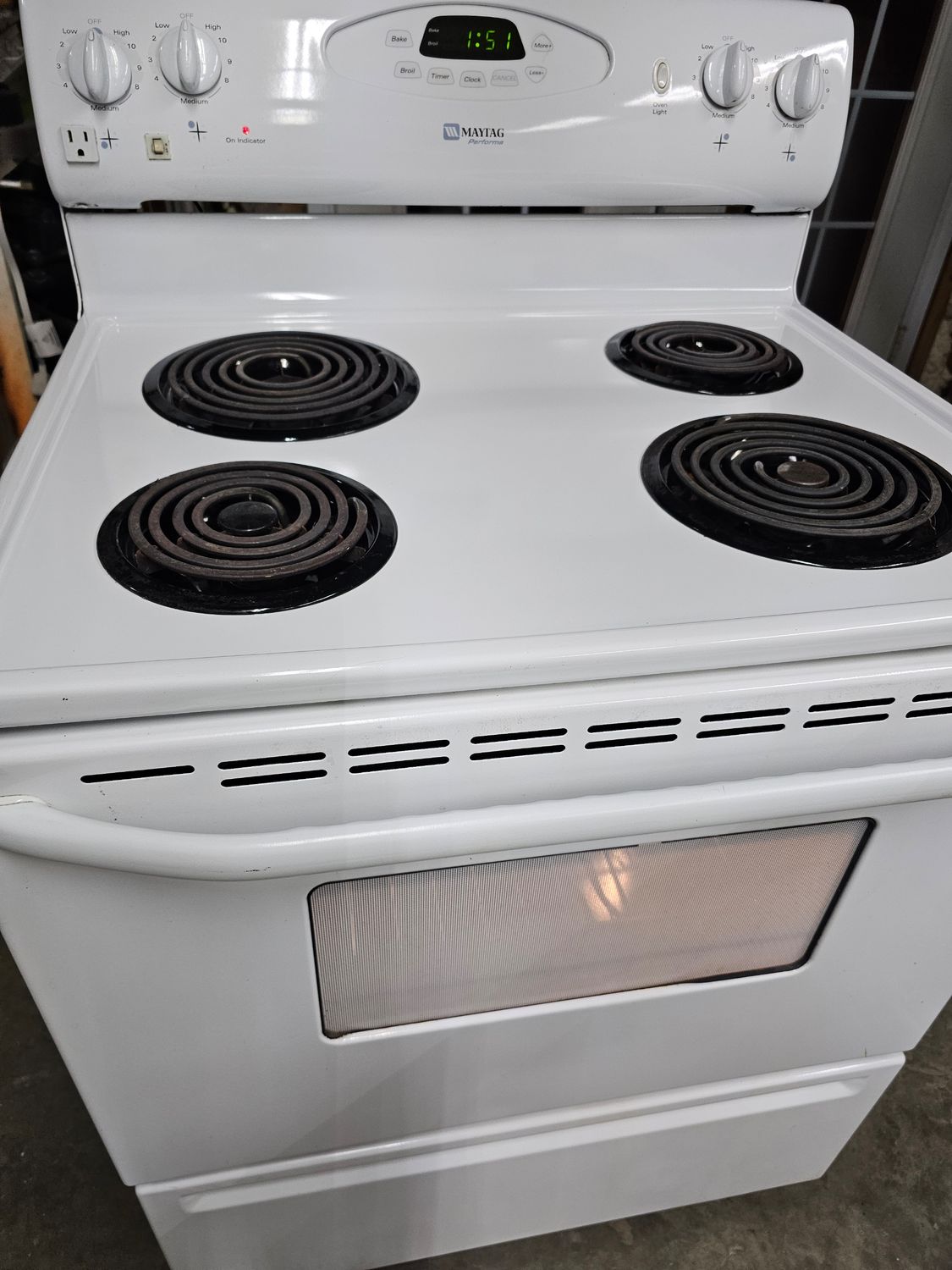 Cuisinière serpentin Maytag  TAXES INCLUSES GARANTIE 6 MOIS