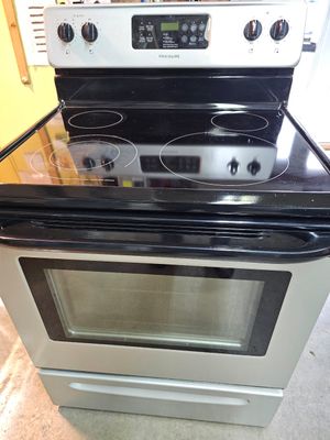Cuisinière plaque vitrocéramique Frigidaire TAXES INCLUSES GARANTIE 6 MOIS