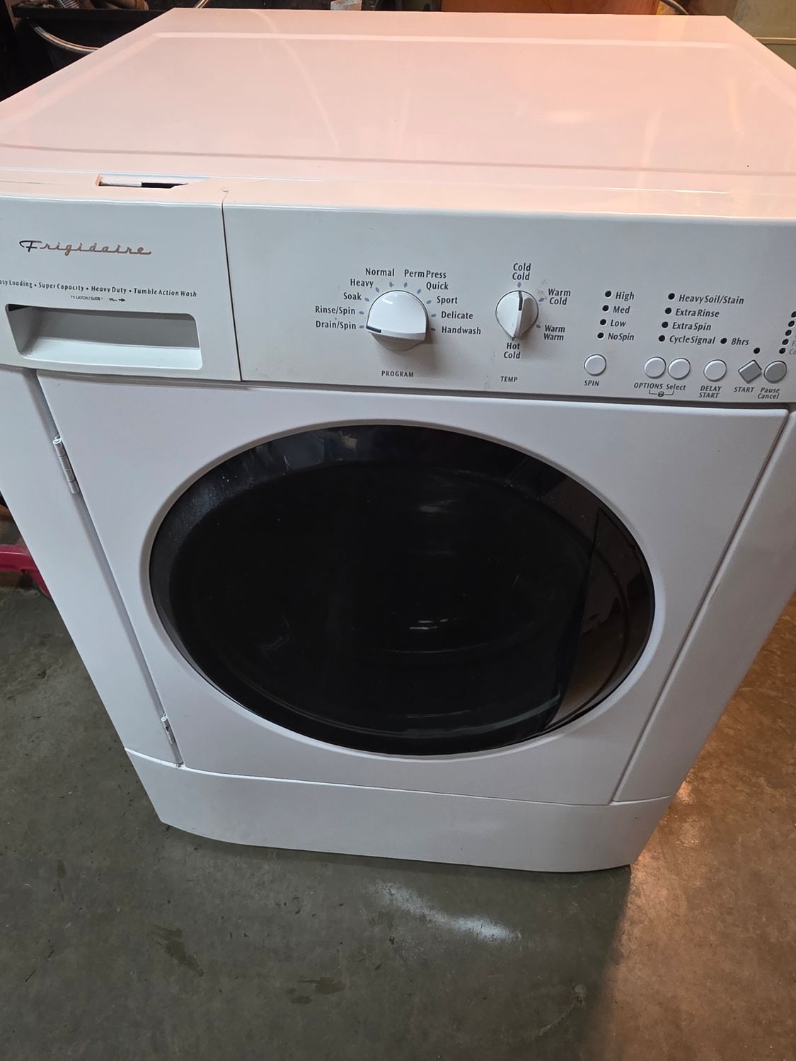 Laveuse frontale Frigidaire  GARANTIE 6 MOIS