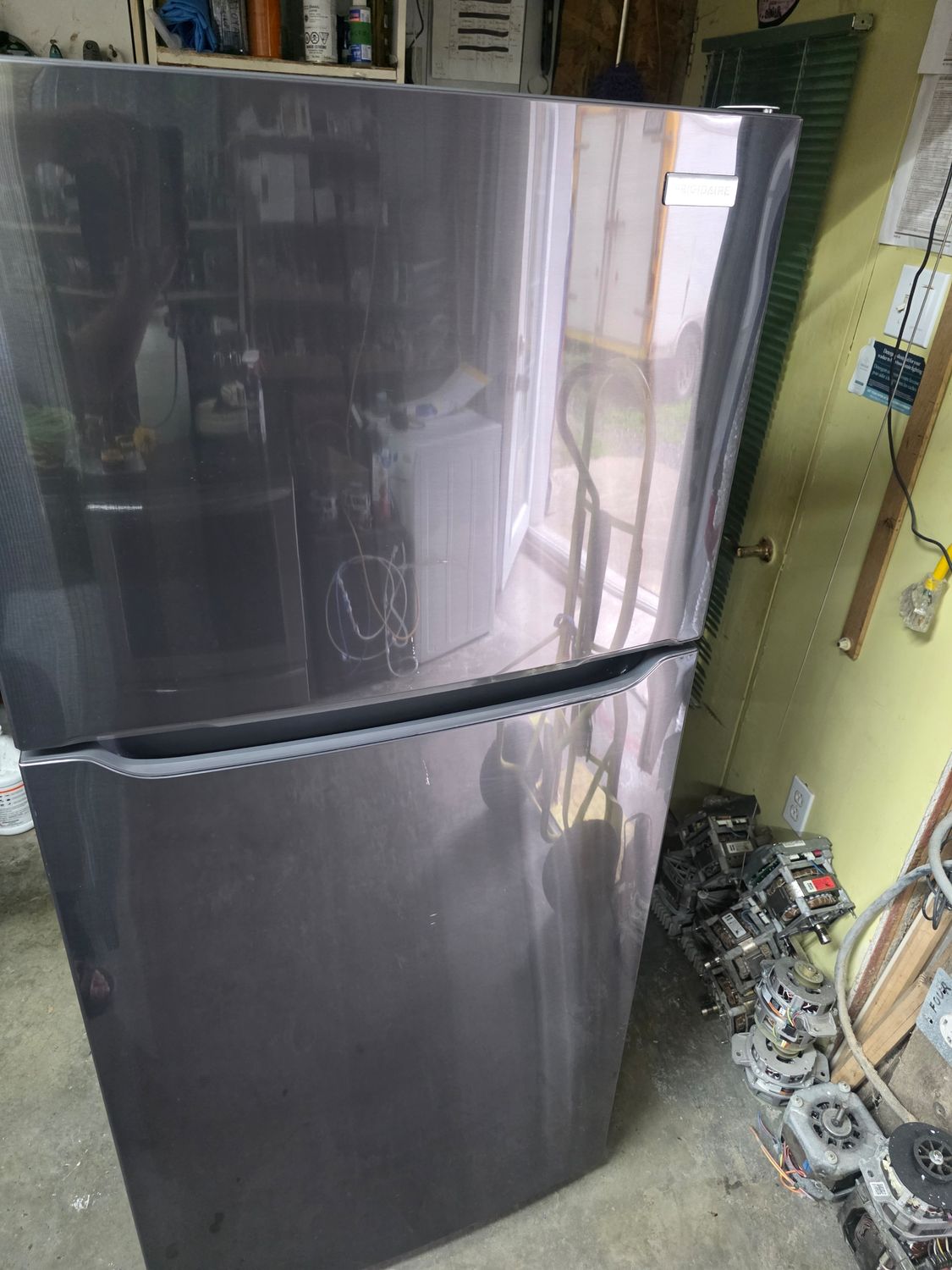 Frigo inox charcoal Frigidaire GARANTIE 6 MOIS