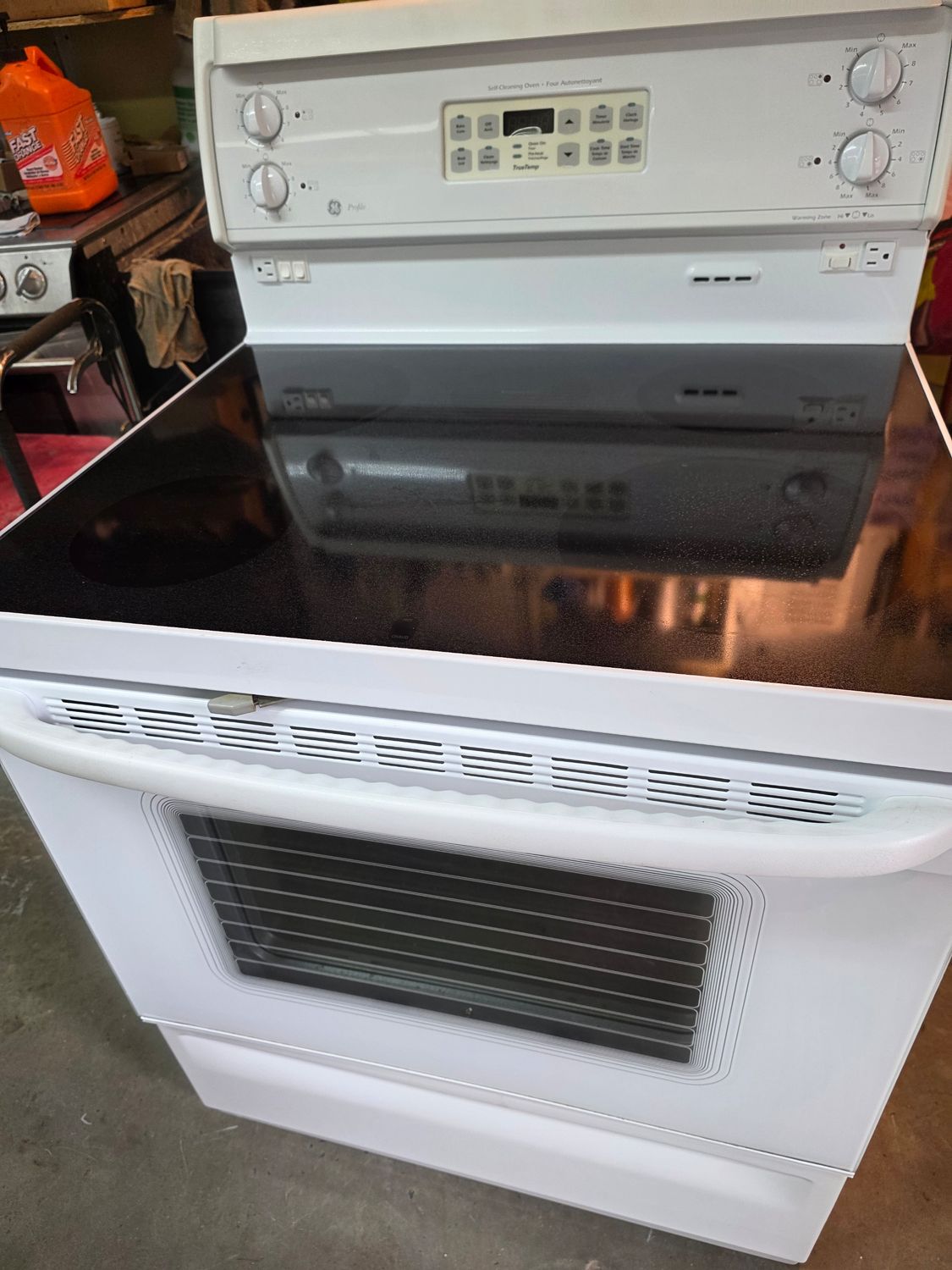 Cuisinière vitrocéramique GE  GARANTIE 6 MOIS
