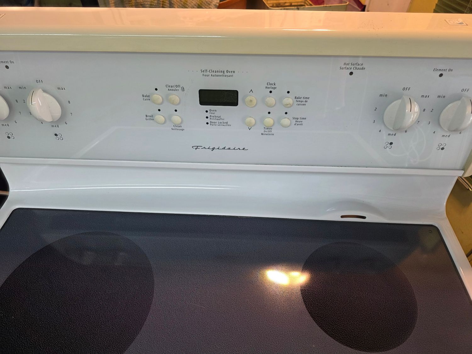 Cuisinière vitrocéramique Frigidaire GARANTIE 6 MOIS