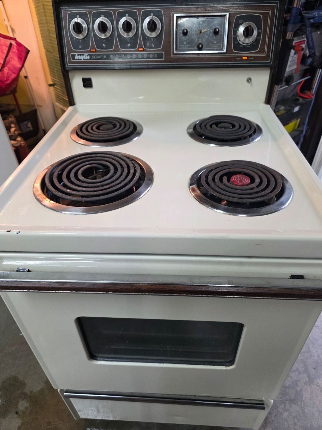 Cuisinière 24 pouces Inglis