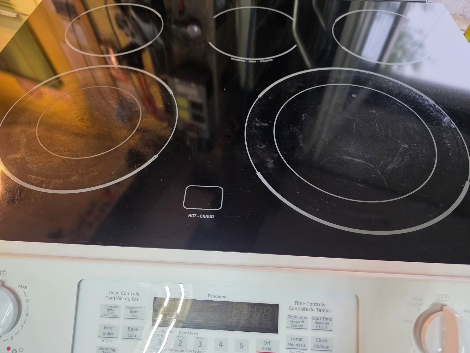 Cuisinière vitrocéramique ENCASTRÉ GE