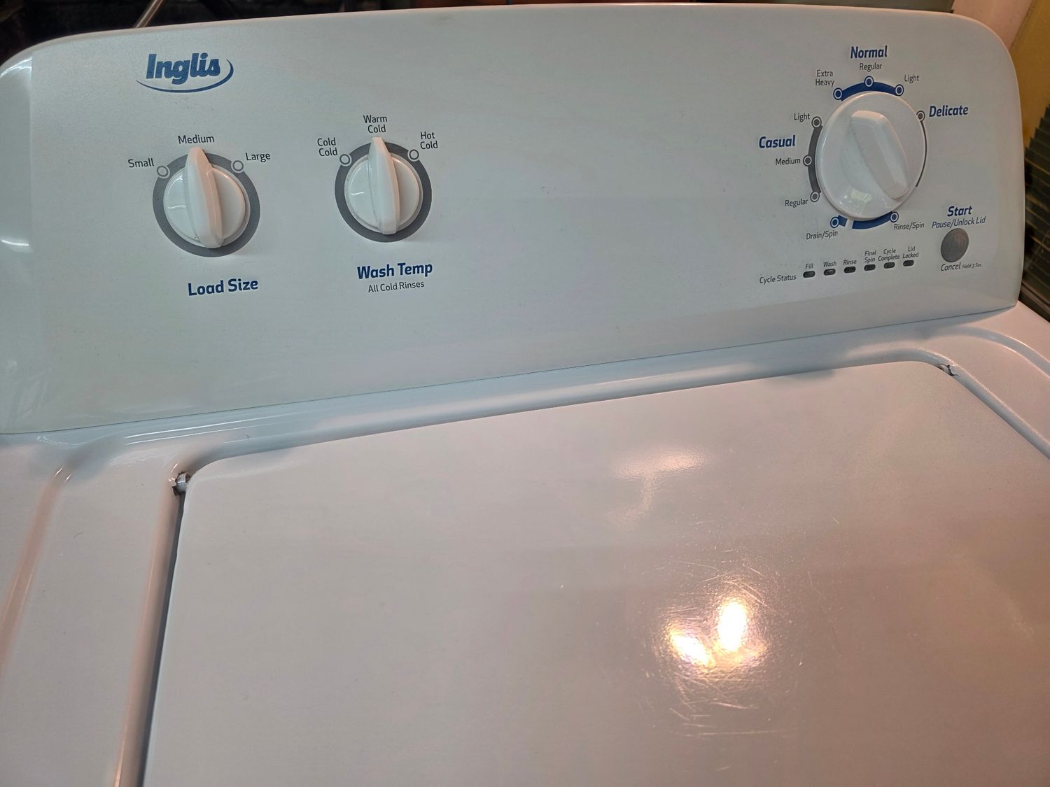 Laveuse avec pivot Inglis  GARANTIE 6 MOIS