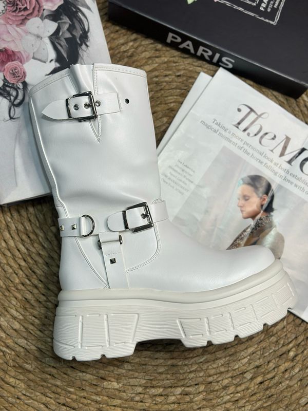Bota blanca Mky2502
