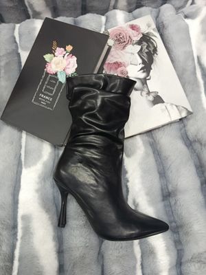 Bota negra GH029