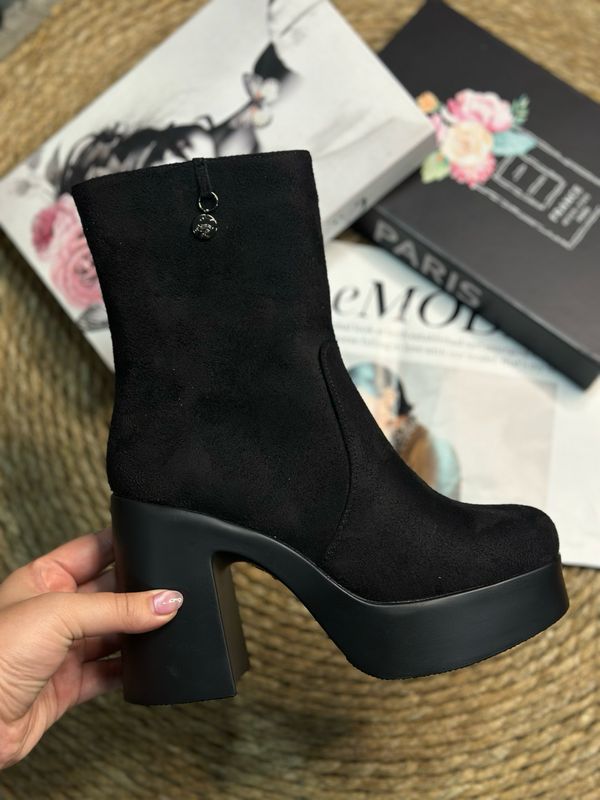 Botín plataforma Chic C2302 Negro