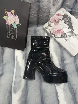 Botin negro charol 0688-1A