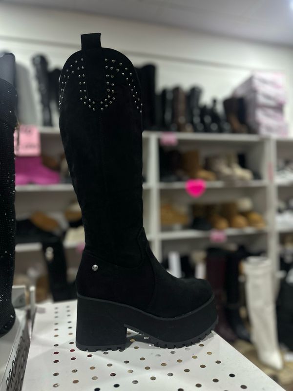 Bota negra plataforma gamuza R63