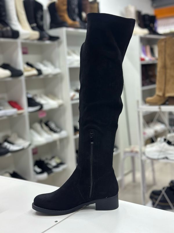 Bota negra larga gamuza A68190