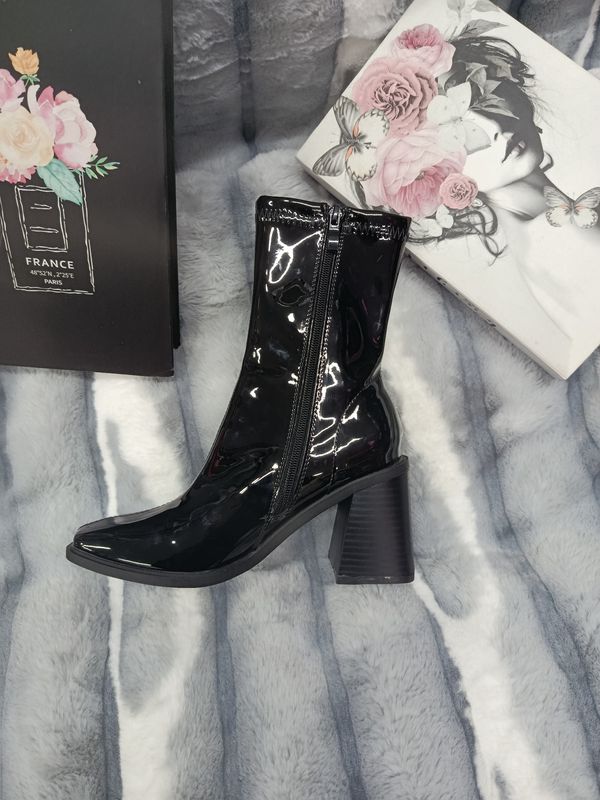Botin charol YY-19 NEGRO