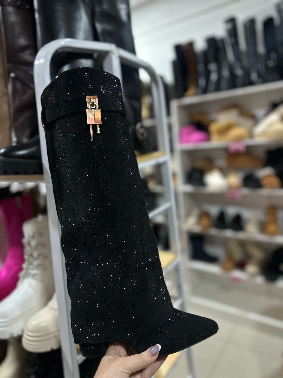 Bota brillo candado 2682