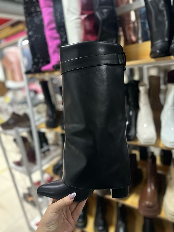 Bota candado mediana 2690