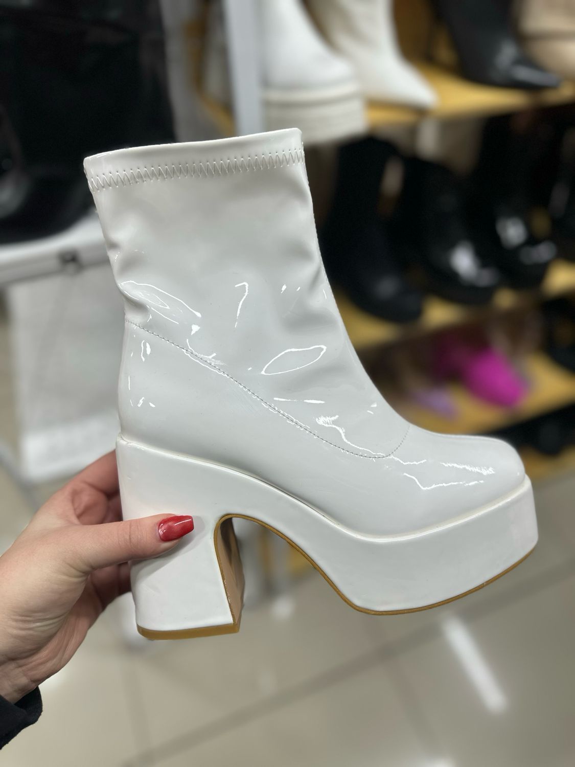 Botin blanco charol 0688