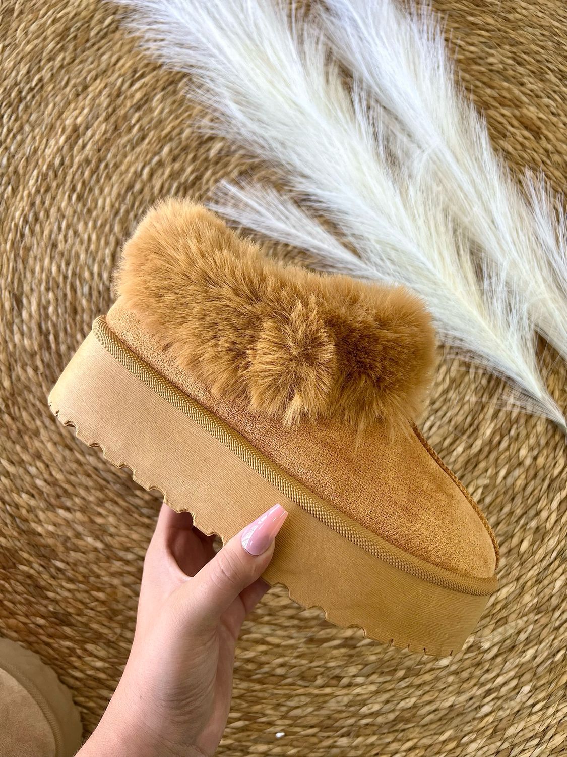 Pantubota gb296 camel